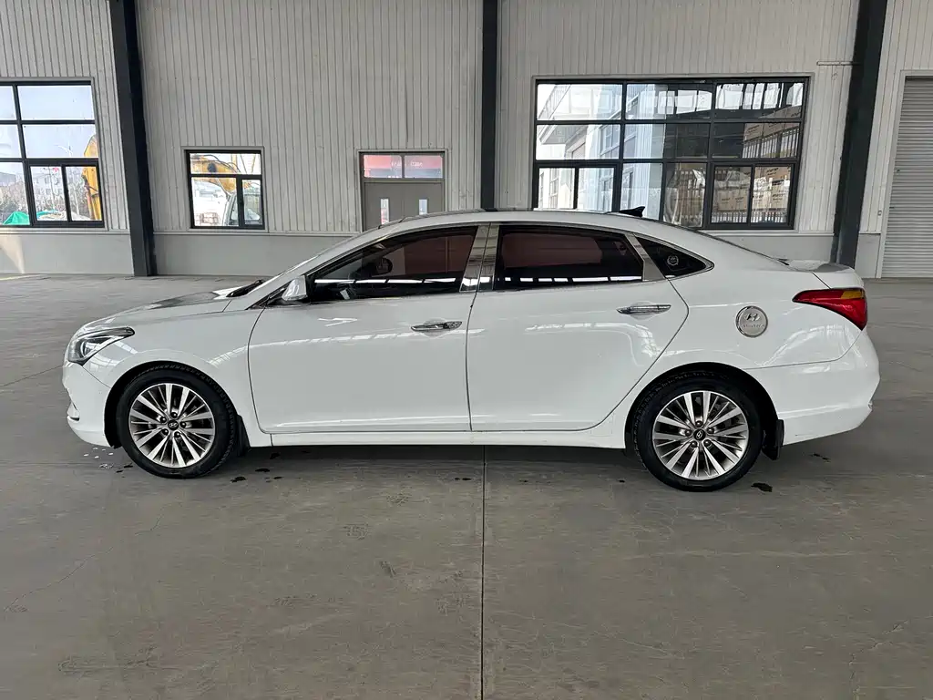 Hyundai Hyundai Elantra GT 2016 1.8L Automatic Premium DLX 2018 - thumbnail 8