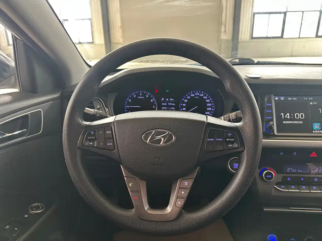Hyundai Hyundai Elantra GT 2016 1.8L Automatic Premium DLX 2018 - thumbnail 12