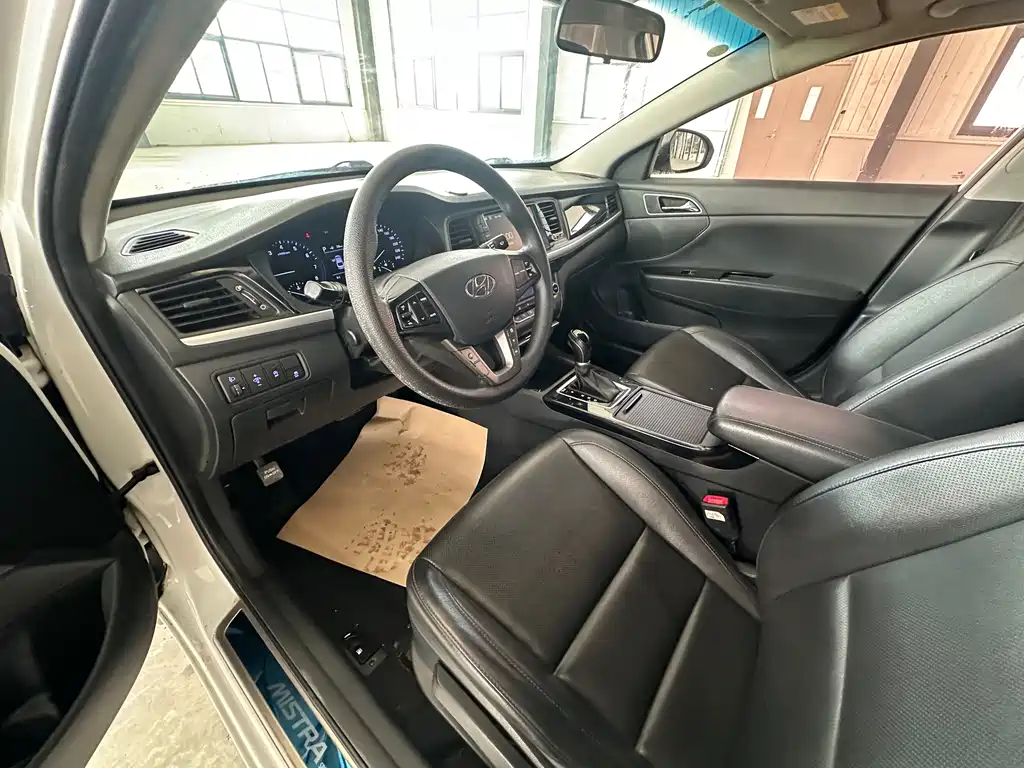 Hyundai Hyundai Elantra GT 2016 1.8L Automatic Premium DLX 2018 - thumbnail 14