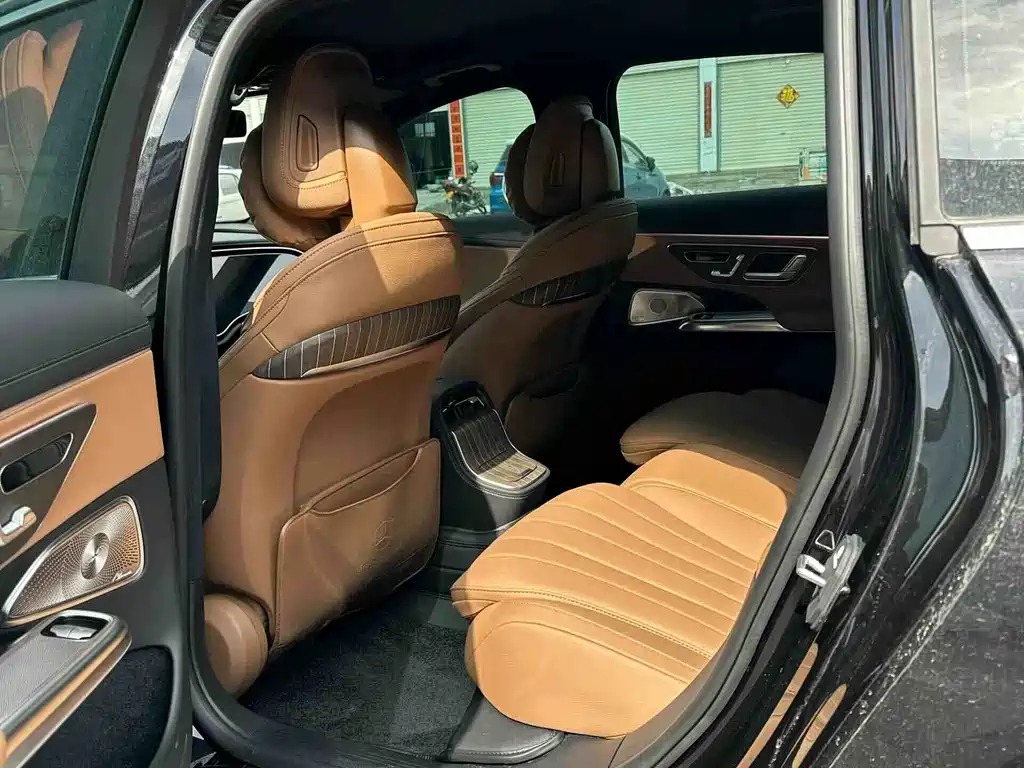 Mercedes-Benz Mercedes-Benz E-Class 2025 Model Year Facelift E 300 L Luxury Edition 2025 - thumbnail 9