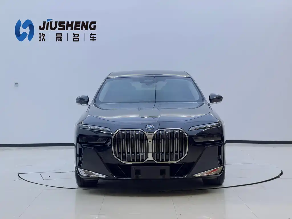 BMW BMW 7 Series 2023 735Li M Sport Package 2024 - thumbnail 2