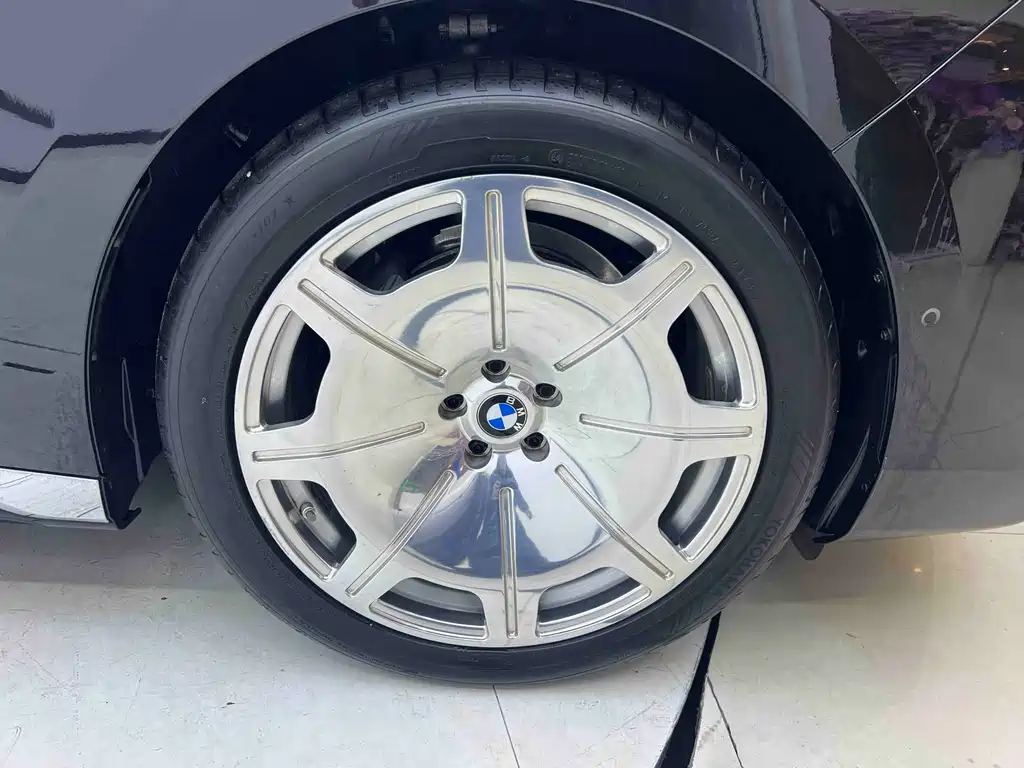 BMW BMW 7 Series 2023 735Li M Sport Package 2024 - thumbnail 25
