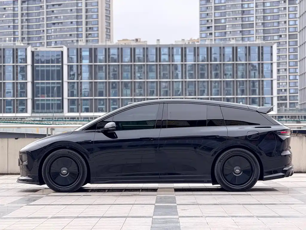 Li Auto Li Auto i6 2025 AWD Standard Edition 2025 - thumbnail 4