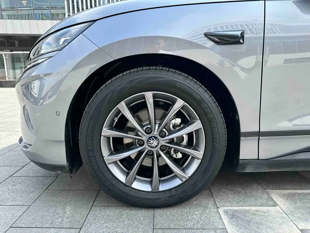 BYD BYD Qin L 2025 EV 470KM Leading Edition 2025 - thumbnail 4