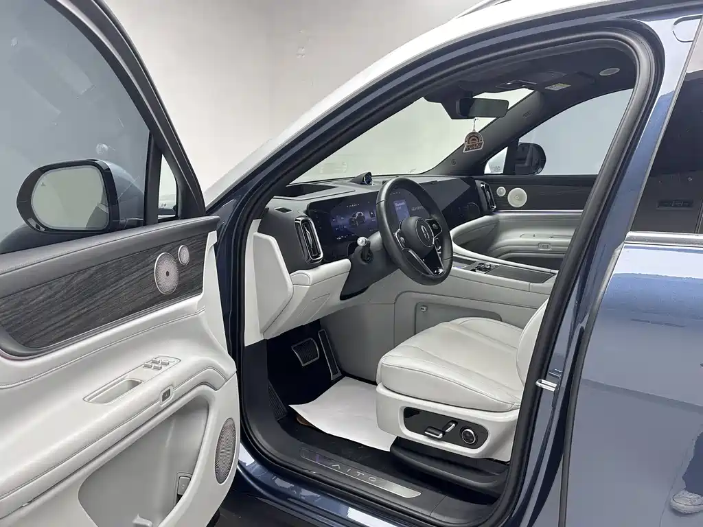 AITO M9 Aito M9 2024 Extended Range Max 42kWh 6-seater 2024 - thumbnail 16