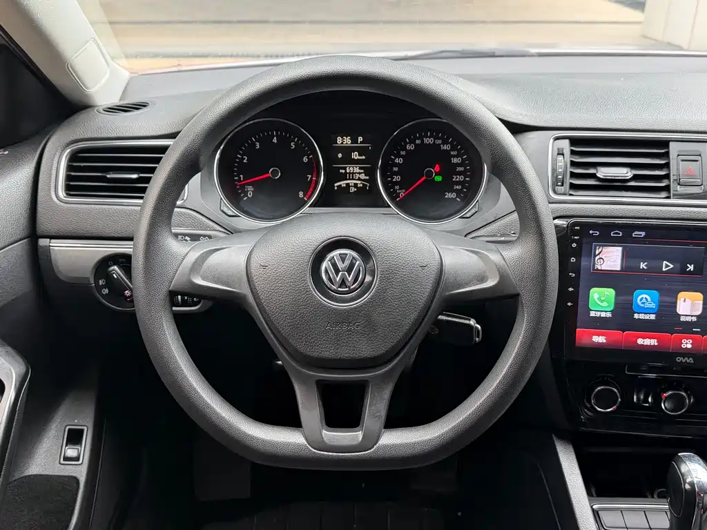 Volkswagen Volkswagen Sagitar 2018 1.6L Automatic Fashion Edition 2019 - thumbnail 10