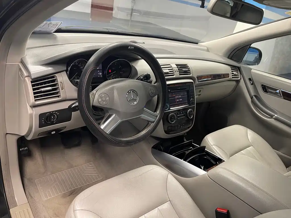 Mercedes-Benz Mercedes-Benz R-Class 2010 R 350 L 4MATIC Grand Edition 2010 - thumbnail 13
