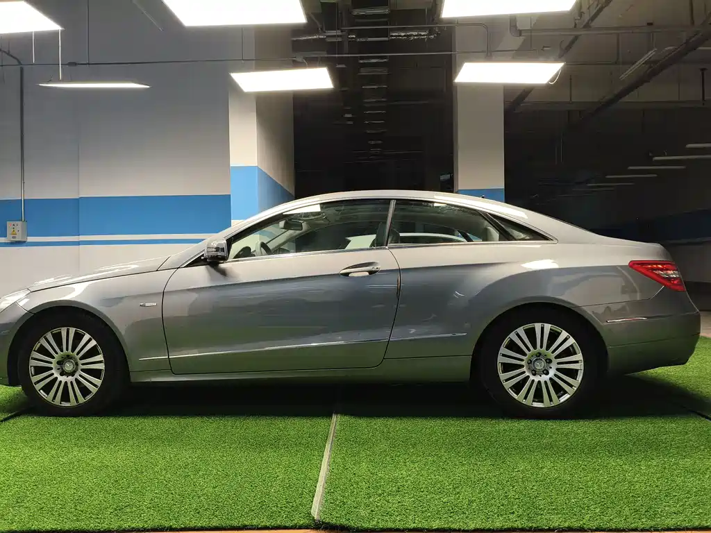 Mercedes-Benz Mercedes-Benz E-Class Import 2011 E 260 CGI Coupe 2011 - thumbnail 6