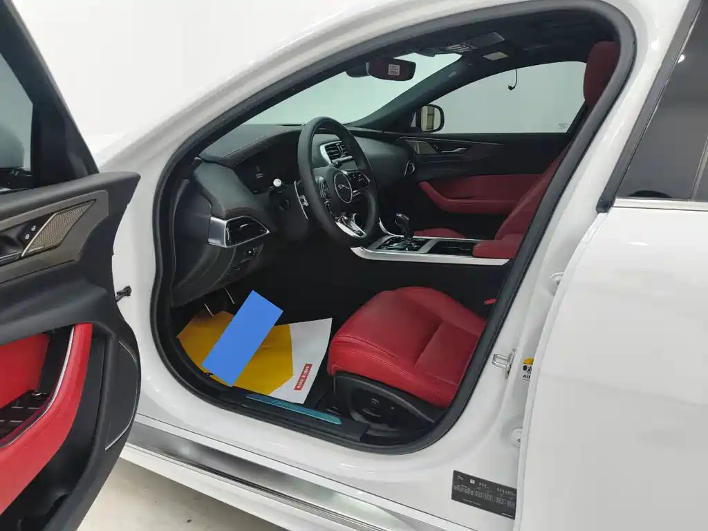 Jaguar Jaguar XEL 2024 2.0T 250PS R-DYNAMIC S Sport 2024 - thumbnail 8