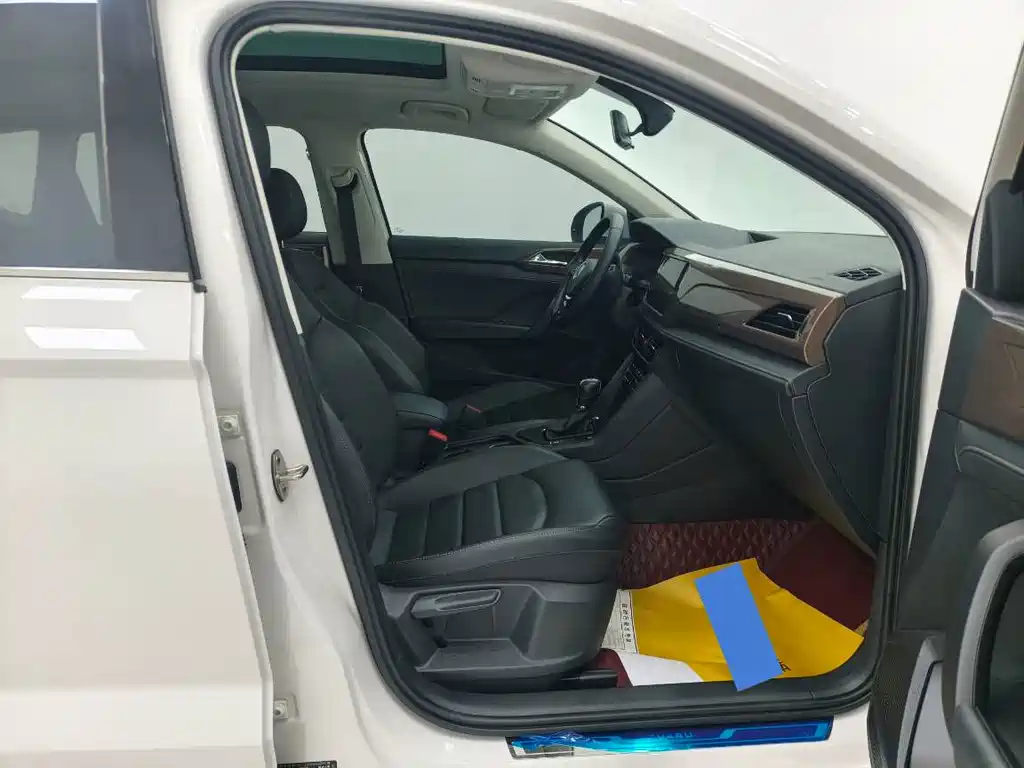 Volkswagen Tharu 2021 330TSI AWD Luxury Plus 2021 - thumbnail 10