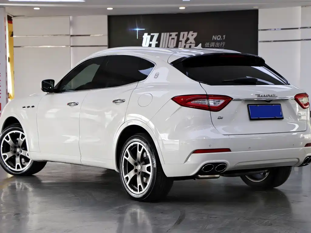 Maserati Maserati Levante 2018 3.0T Standard Edition 2018 - thumbnail 4