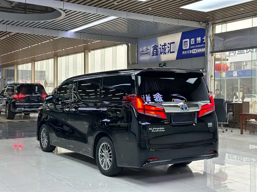 Toyota Alphard 2021 Model Hybrid 2.5L Executive Version 2021 - thumbnail 14