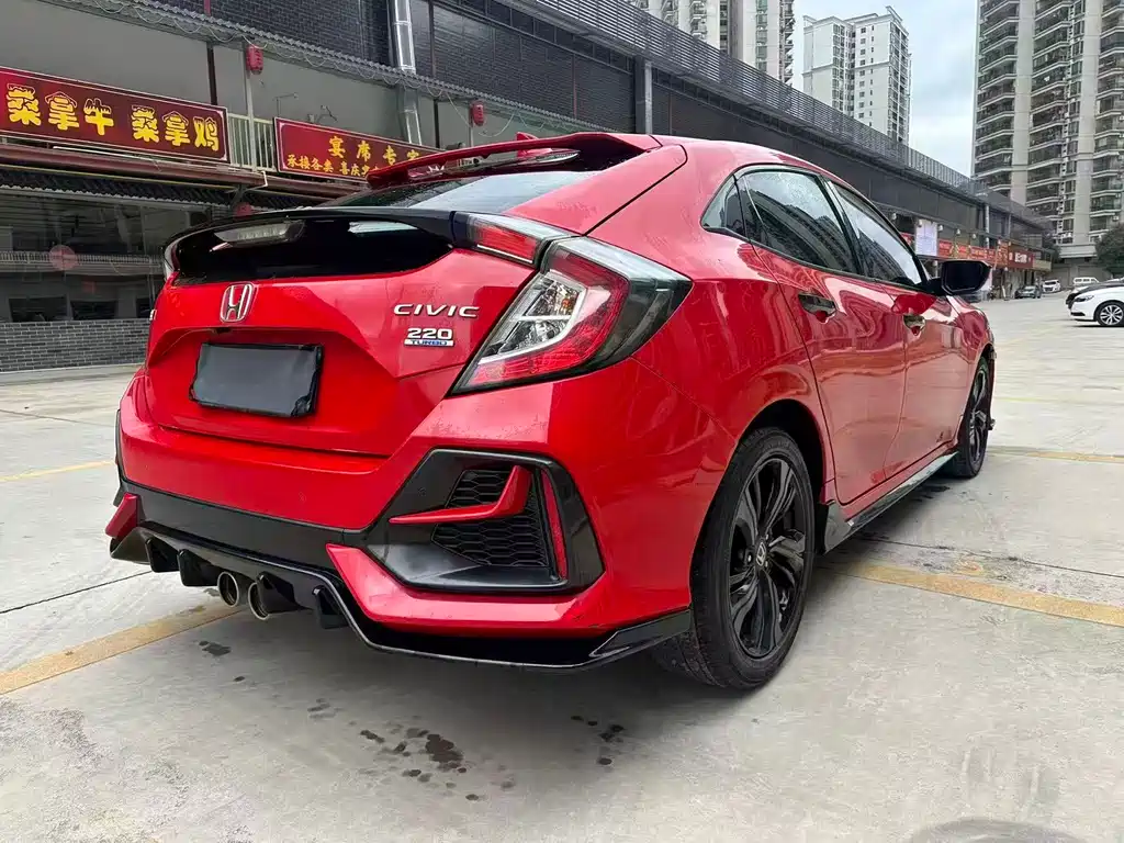 Honda Honda Civic 2021 Hatchback 220TURBO CVT 2022 - thumbnail 7