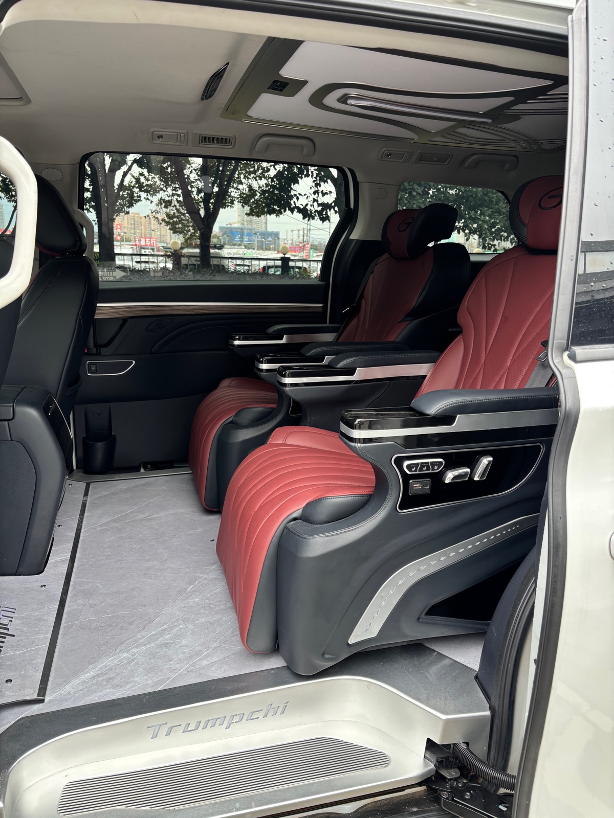 GAC Trumpchi GAC Trumpchi M8 2021 Edition Leader Series 390T Luxury Version 2021 - thumbnail 5