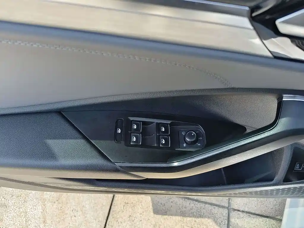 Volkswagen Volkswagen Sagitar 2020 200TSI Manual Comfort Model国VI 2020 - thumbnail 21