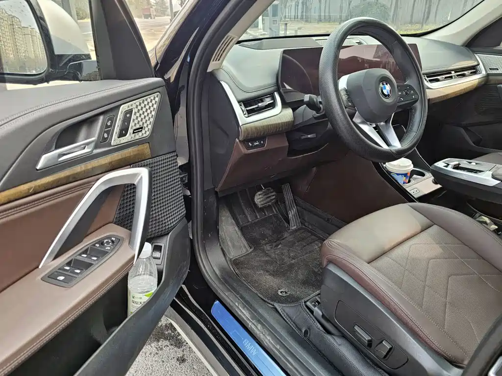 BMW BMW X1 2024 xDrive25Li M Sport Package 2024 - thumbnail 8