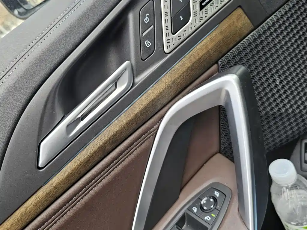 BMW BMW X1 2024 xDrive25Li M Sport Package 2024 - thumbnail 10