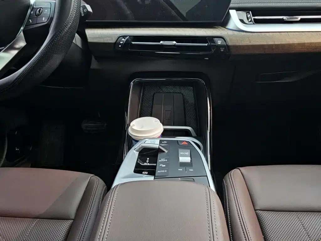 BMW BMW X1 2024 xDrive25Li M Sport Package 2024 - thumbnail 17