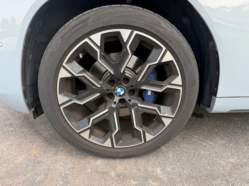 BMW BMW X3 2025 xDrive30L Premium M Sport Package 2025 - thumbnail 4