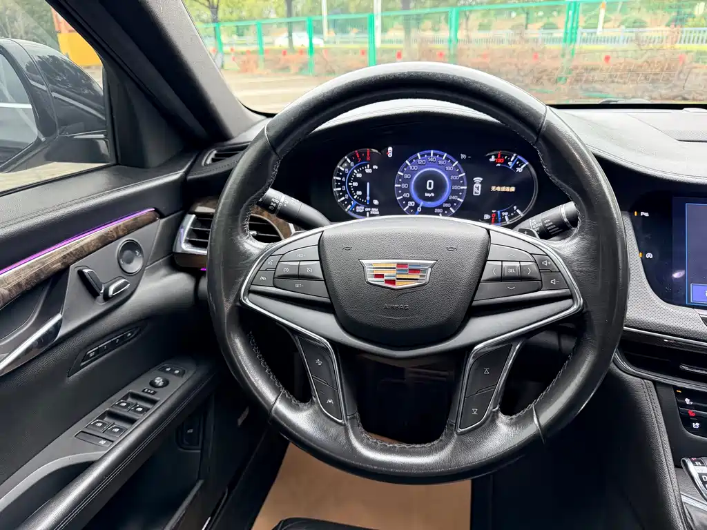 Cadillac Cadillac CT6 2017 28T Luxury 2018 - thumbnail 14