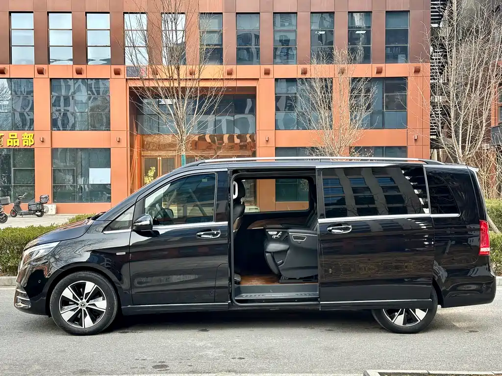 Mercedes-Benz Mercedes-Benz V-Class 2020 V 260 L Long Wheelbase Luxury Edition 2020 - thumbnail 7