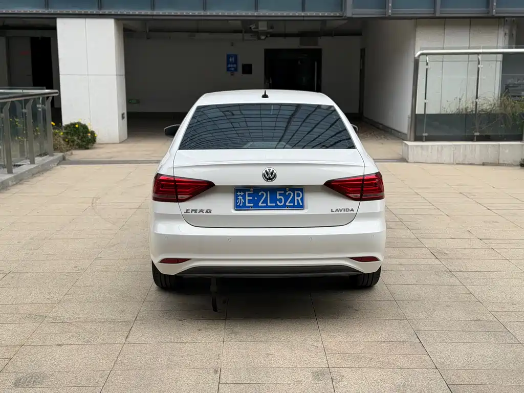 Volkswagen Volkswagen Lavida 2021 1.5L Automatic Fashion Edition 2021 - thumbnail 5