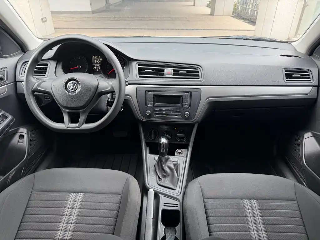 Volkswagen Volkswagen Lavida 2021 1.5L Automatic Fashion Edition 2021 - thumbnail 9