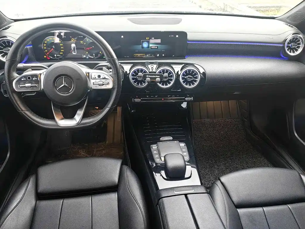 Mercedes-Benz Mercedes-Benz A-Class 2022 A 200 L Sport Sedan Fashion Edition 2022 - thumbnail 6