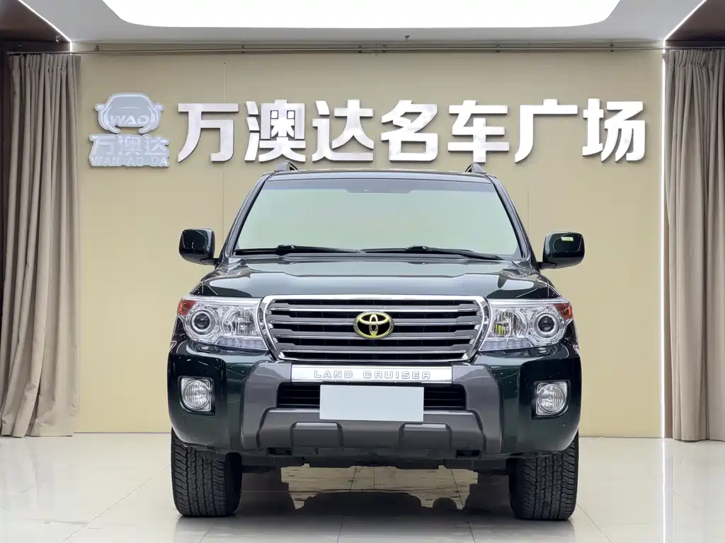 Toyota Land Cruiser 2010 4.7L Automatic VX 2011 - thumbnail 2