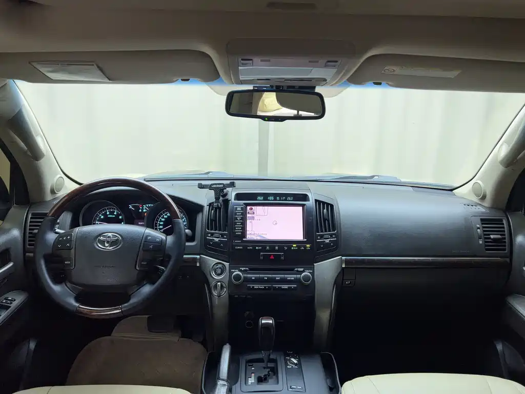 Toyota Land Cruiser 2010 4.7L Automatic VX 2011 - thumbnail 13