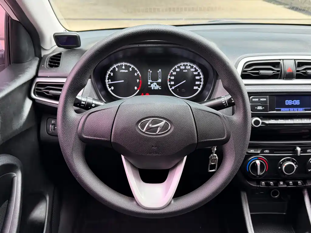 Hyundai Hyundai瑞纳 2017 1.4L Manual Sunroof Edition国V Note: The internationally accepted model name for "瑞纳" is "Hyundai瑞纳", which is the official English name used by Hyundai for this model in international markets. However, it's worth noting that in some international markets, this model might be known as the Hyundai Accent or Hyundai Verna depending on the region. For the most internationally recognized name, it would be: Hyundai Accent 2017 1.4L Manual Sunroof Edition国V 2018 - thumbnail 10