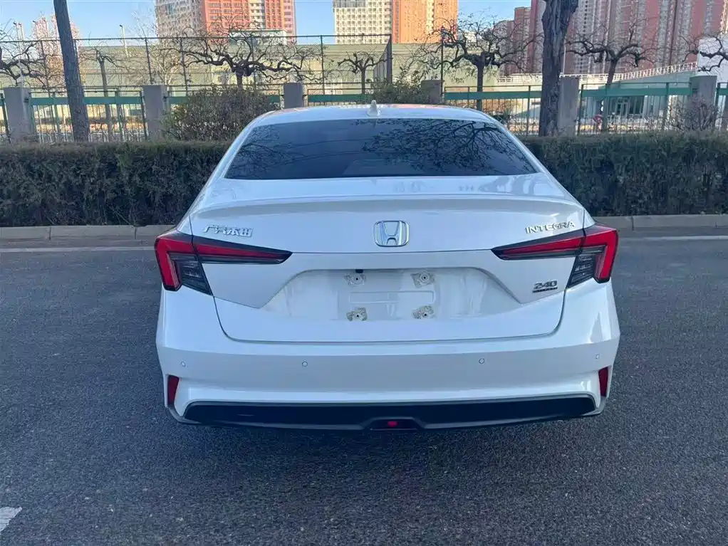 Honda Honda INTEGRA 2023 240TURBO CVT Technology Edition 2022 - thumbnail 3