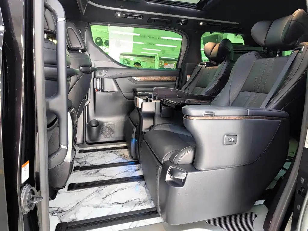 Toyota Alphard 2020 Dual Engine 2.5L HV Luxury Version 2020 - thumbnail 12
