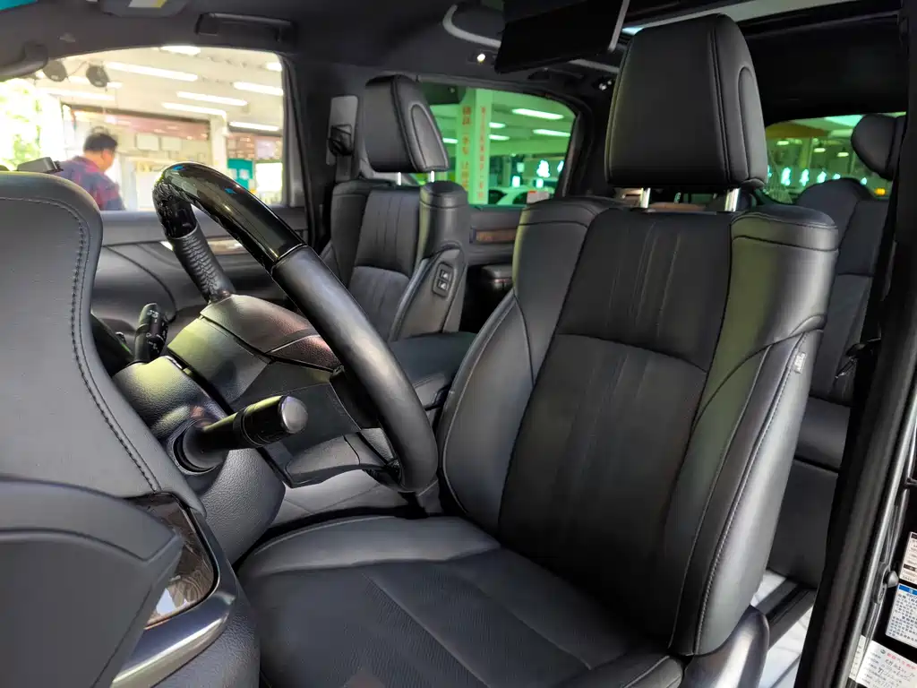 Toyota Alphard 2020 Dual Engine 2.5L HV Luxury Version 2020 - thumbnail 15