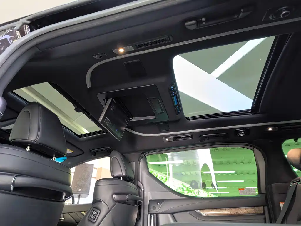 Toyota Alphard 2020 Dual Engine 2.5L HV Luxury Version 2020 - thumbnail 24