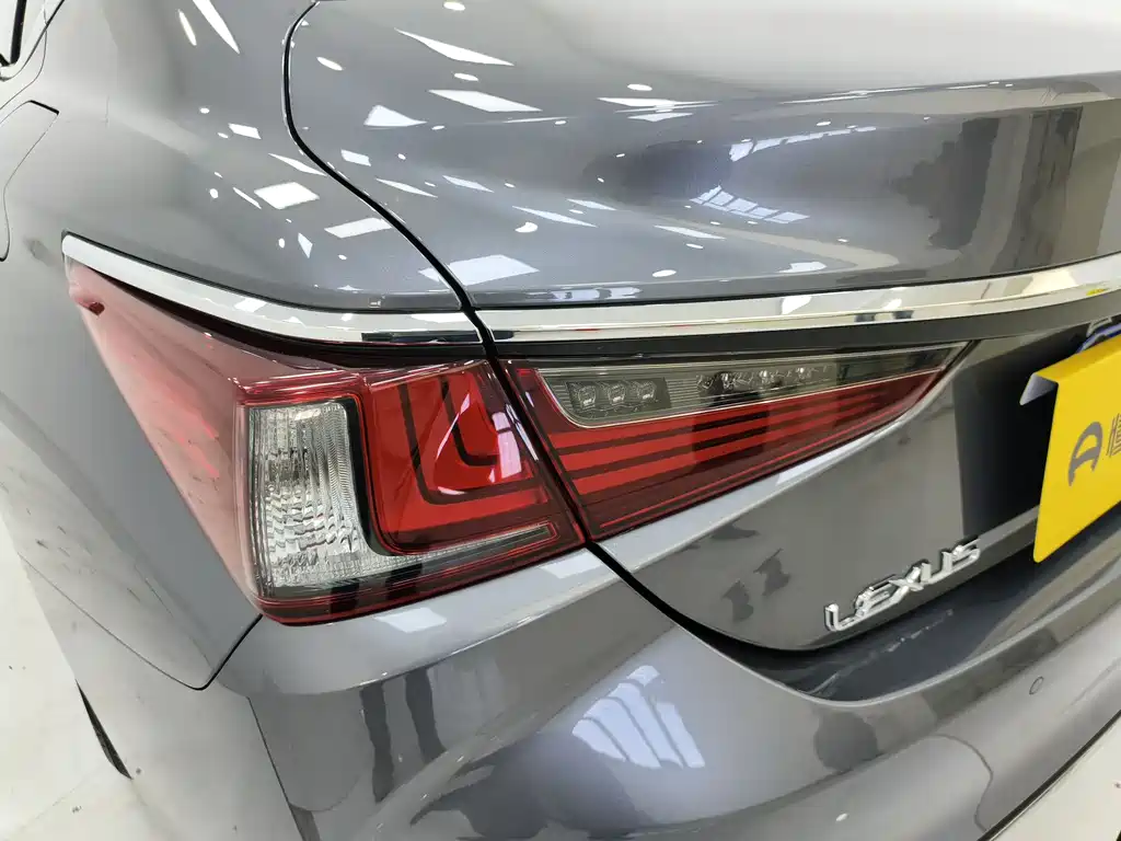 Lexus Lexus ES 2020 200 Luxury Edition 2021 - thumbnail 9