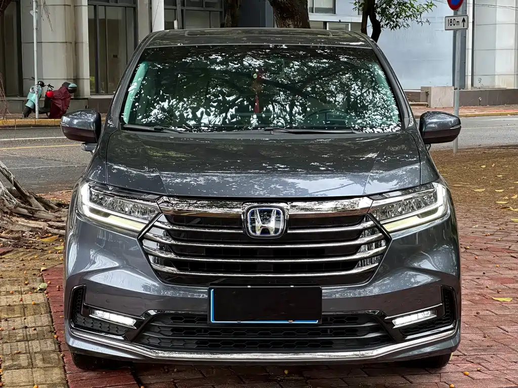 Honda Honda Odyssey 2022 2.0L e:HEV Sharp & Enjoy Edition 2023 - thumbnail 2