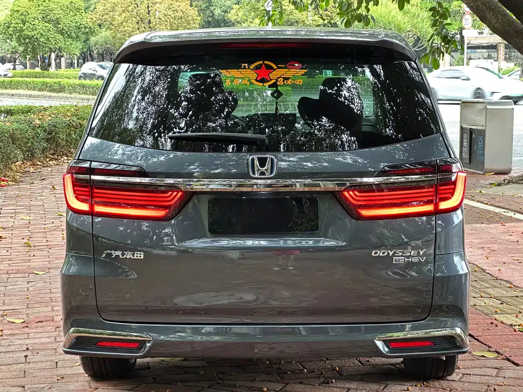 Honda Honda Odyssey 2022 2.0L e:HEV Sharp & Enjoy Edition 2023 - thumbnail 3