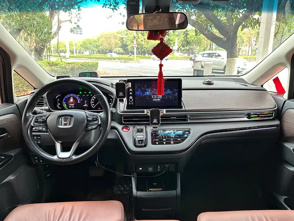 Honda Honda Odyssey 2022 2.0L e:HEV Sharp & Enjoy Edition 2023 - thumbnail 7