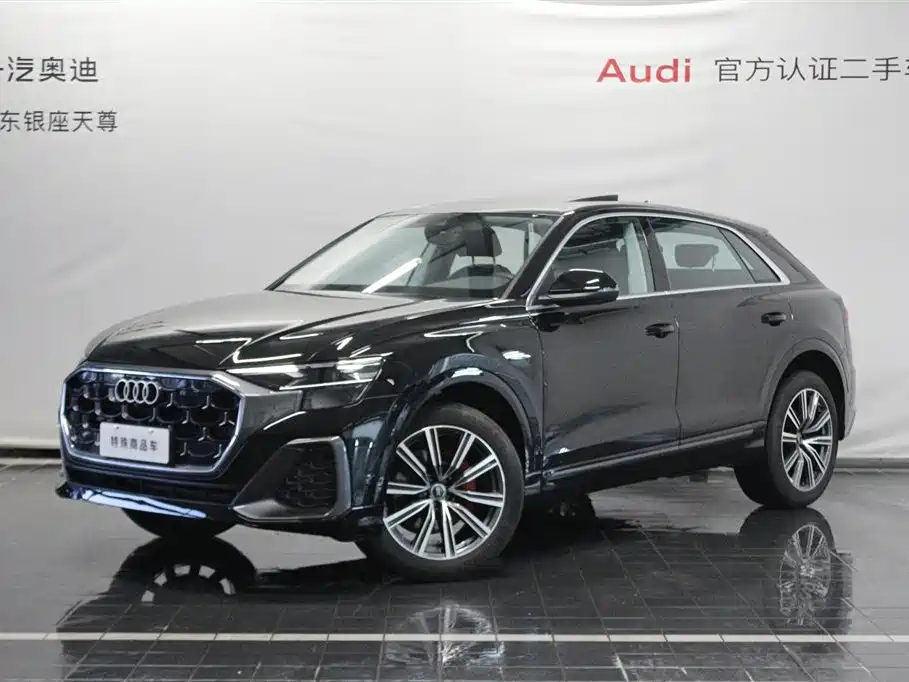 Audi Audi Q8 2024 45 TFSI Premium Dynamic Edition 2026