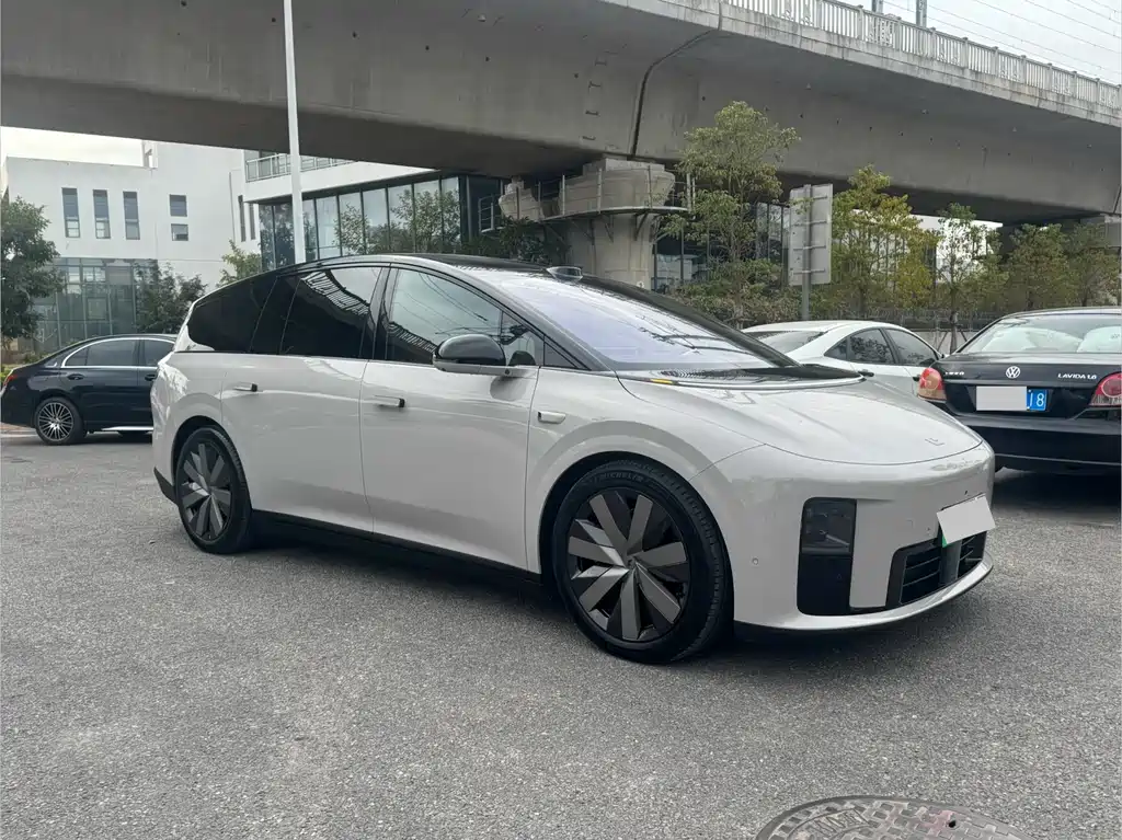 Li Auto Li Auto i8 2025 Standard Edition 2025 - thumbnail 3