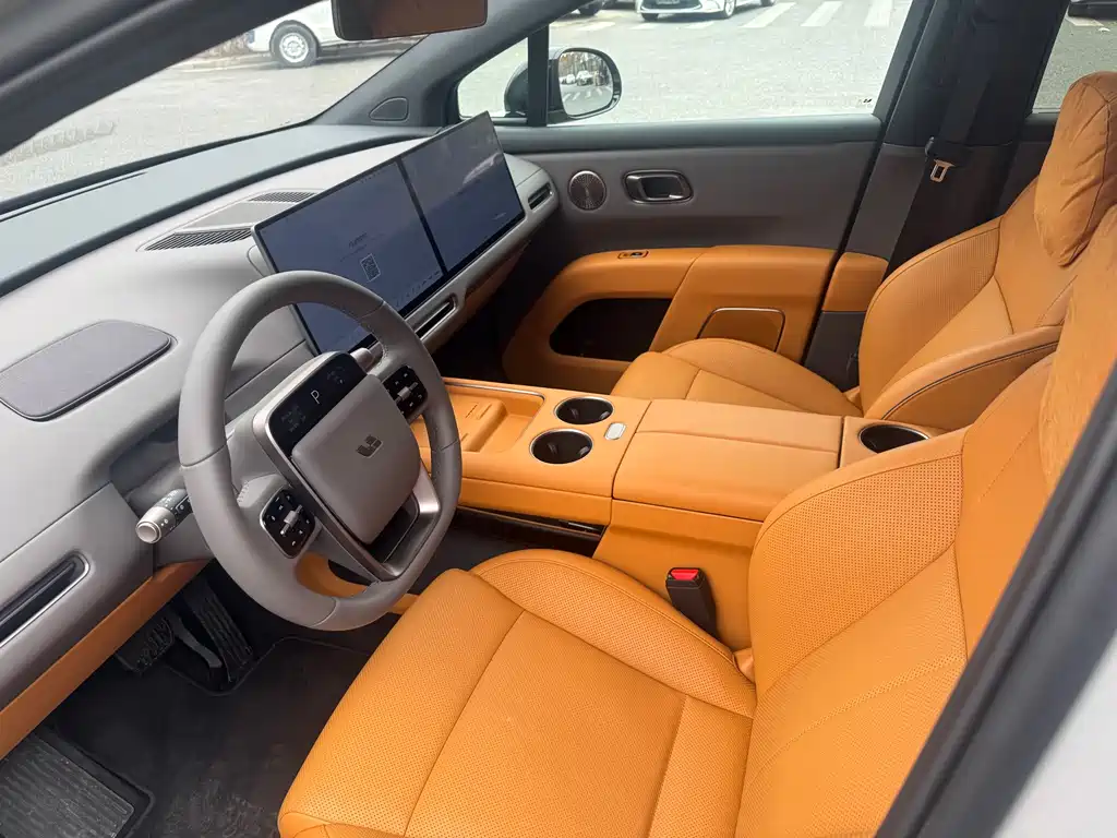 Li Auto Li Auto i8 2025 Standard Edition 2025 - thumbnail 4