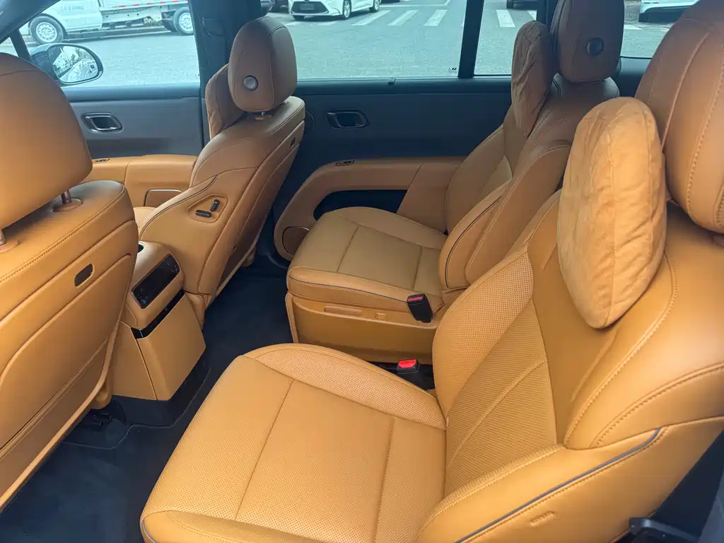 Li Auto Li Auto i8 2025 Standard Edition 2025 - thumbnail 6