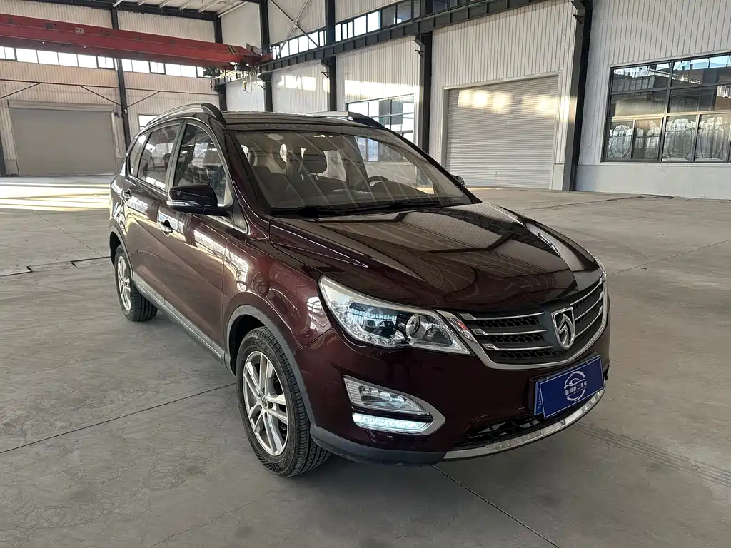 Baojun Baojun 560 2017 1.8L iAMT Comfort Edition 2017 - thumbnail 3