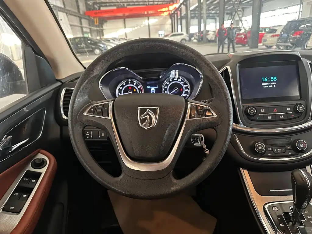 Baojun Baojun 560 2017 1.8L iAMT Comfort Edition 2017 - thumbnail 12