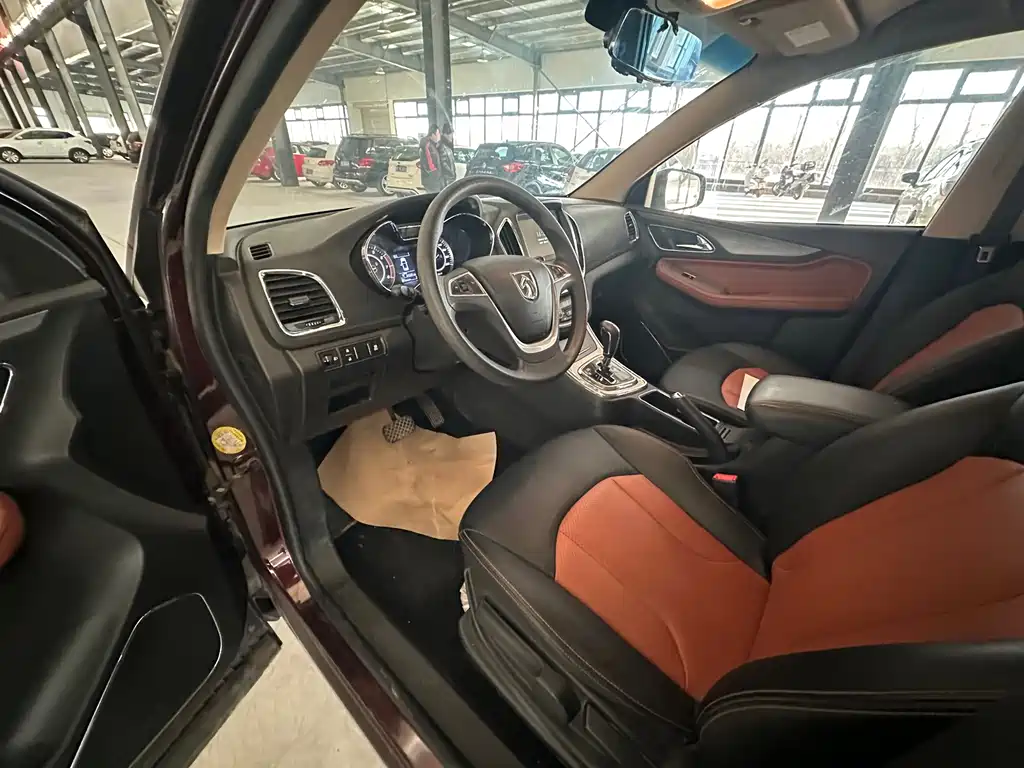 Baojun Baojun 560 2017 1.8L iAMT Comfort Edition 2017 - thumbnail 14