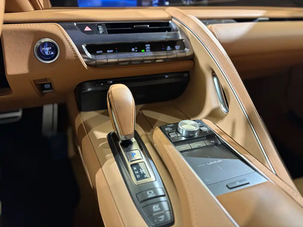Lexus Lexus LC 500h Sport Edition 2019 Model China V Emission Standard 2020 - thumbnail 16