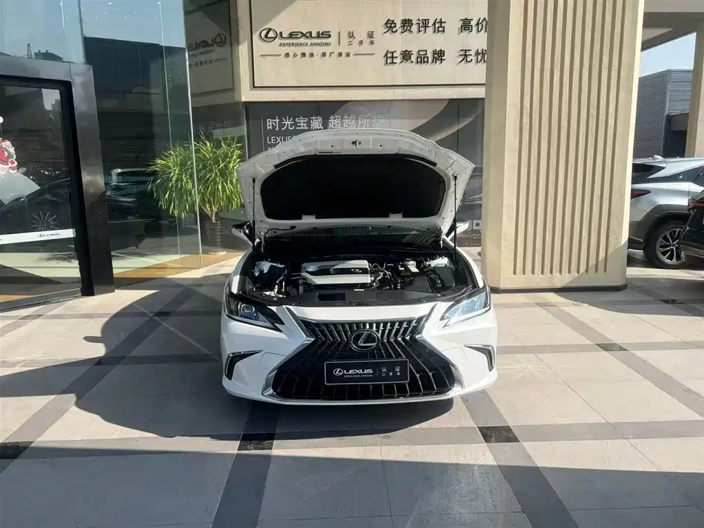 Lexus Lexus ES 2022 200 Excellent Edition 2022 - thumbnail 2