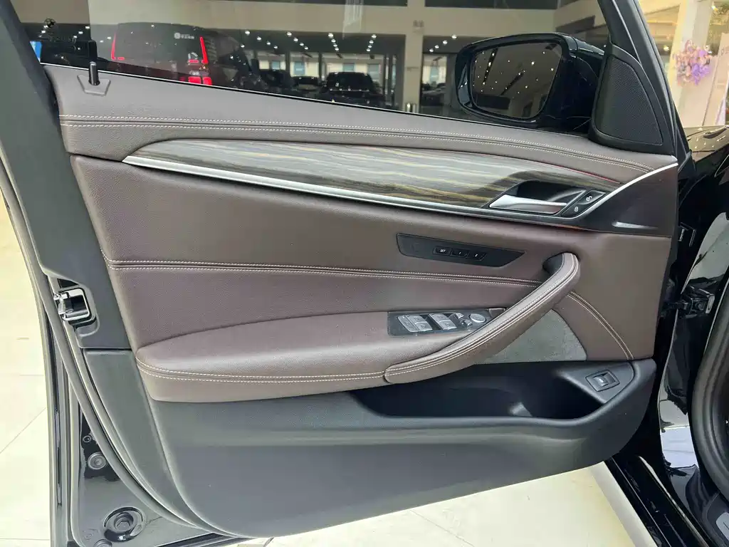 BMW BMW 5 Series 2021 530Li Leading Model Luxury Package 2021 - thumbnail 7