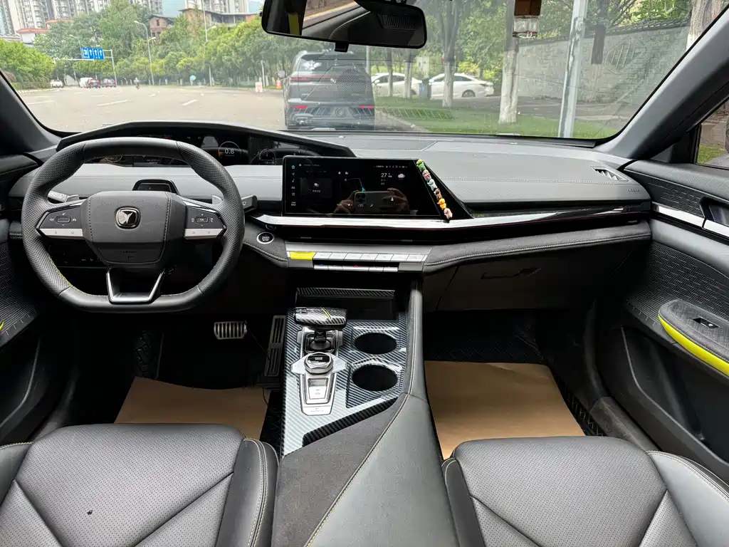 Changan Changan UNI-V 2023 1.5T Sport Edition 2023 - thumbnail 8